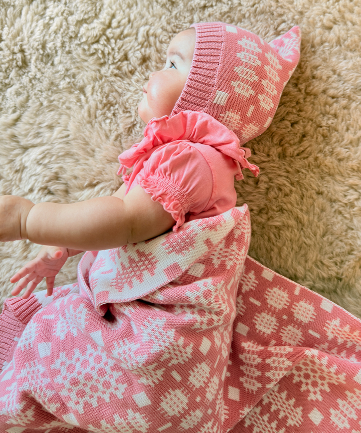 Carthen Bonnet in Organic Cotton - Flamingo Pink