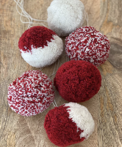 Wool Pom-Pom Decorations: 6 Pack - Snow / Victorian Red