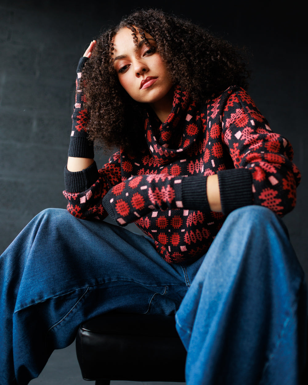 Carthen Merino Fingerless Mittens - Soot / Petals