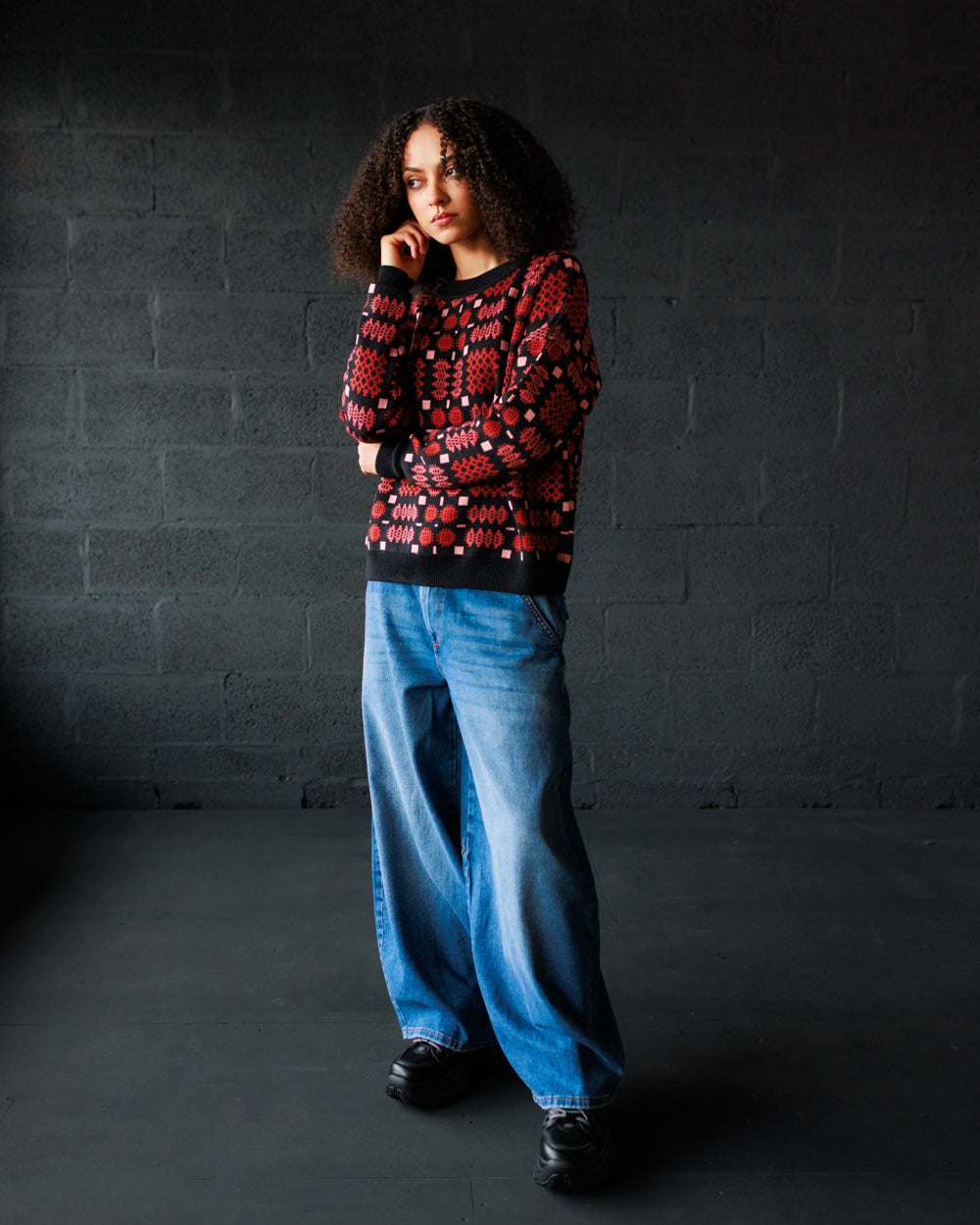 Carthen Merino Pullover - Soot / Petals