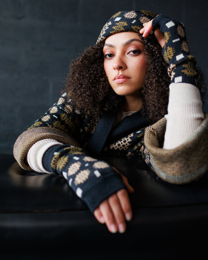 Carthen Merino Head Wrap - Soot / Fields