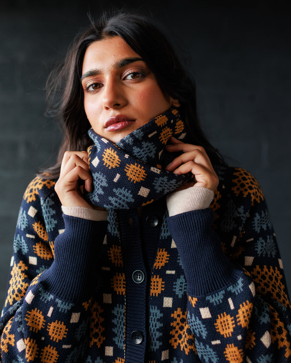 Carthen Cotton Neck Wrap - New Moon