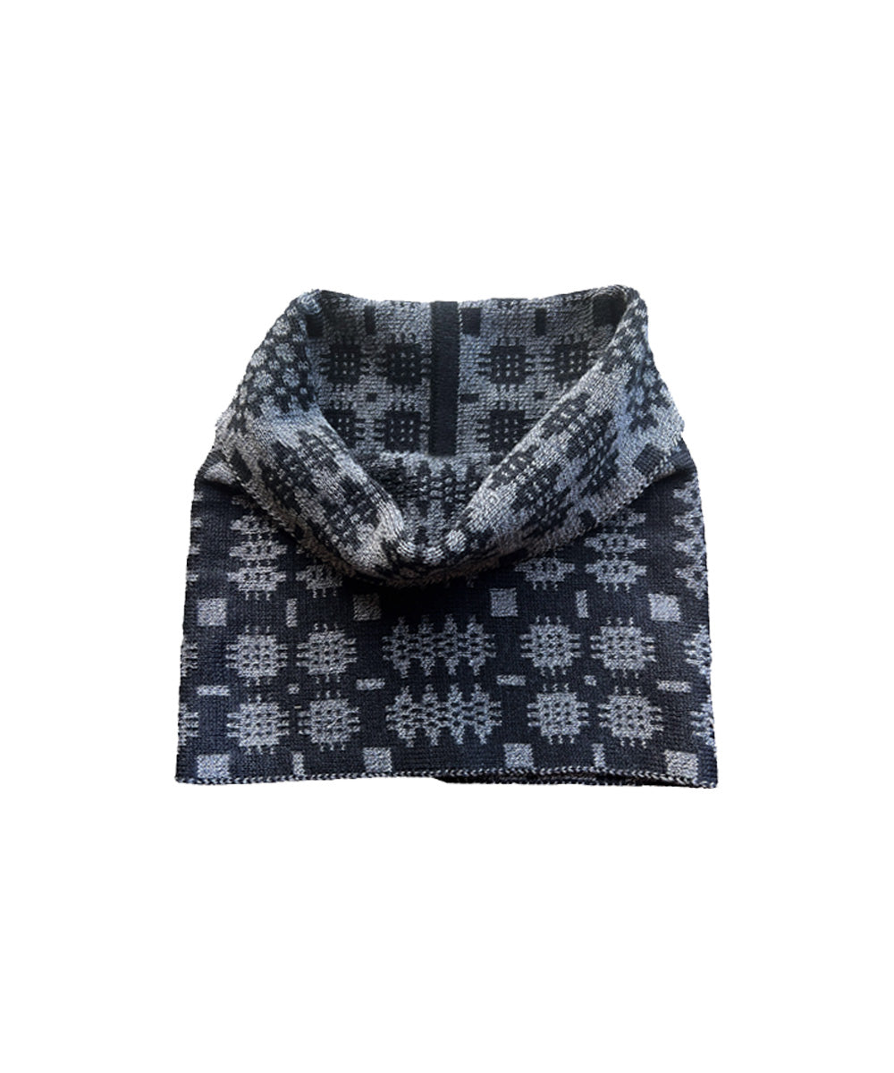 Carthen Tube Scarf  - Soot / Squirrel