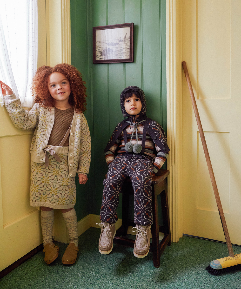 Mabli Llyn Cape Umber S THESIMPLEFOLK 3-4y セットアップ Mabli Llyn Cape Umber S マブリポンチョ