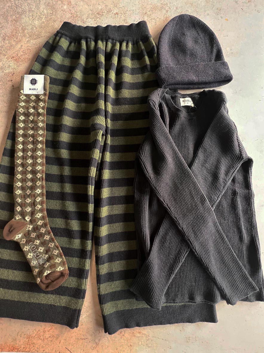 Sample Sale - Size 8/10Y Pullover, Pants, Beanie & Socks set - Ink/Khaki