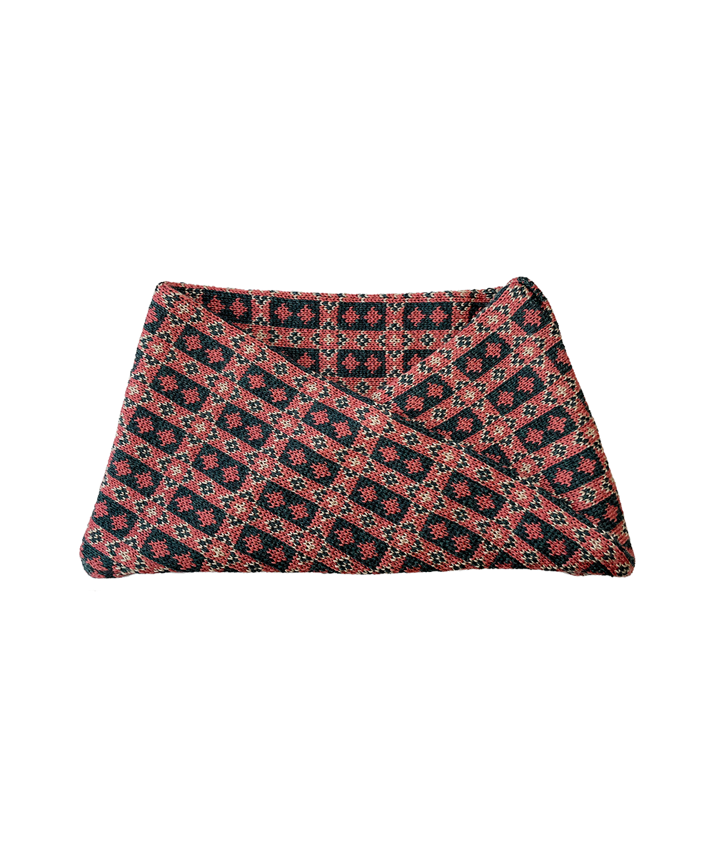 Brae Head Wrap - Winter Rose (Adult)