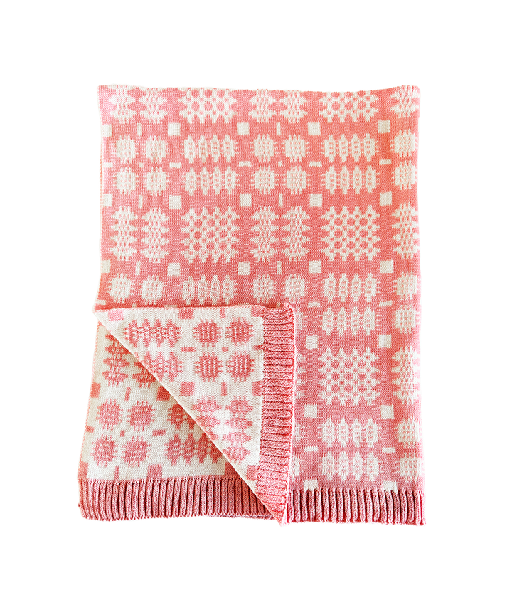 Carthen Baby Shawl in Organic Cotton - Flamingo Pink