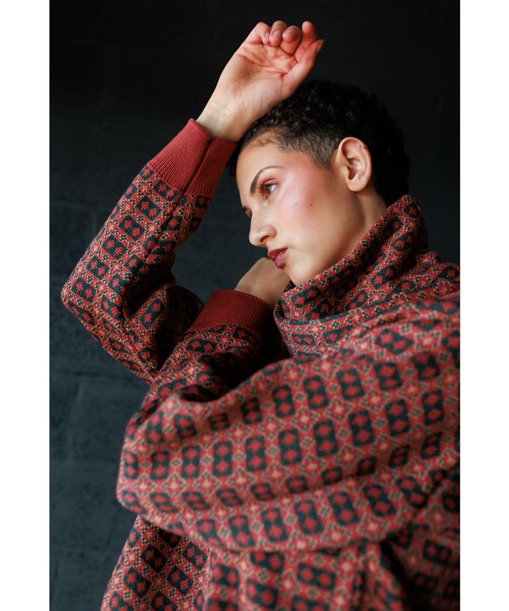 Brae Neck Wrap - Winter Rose (Adult)