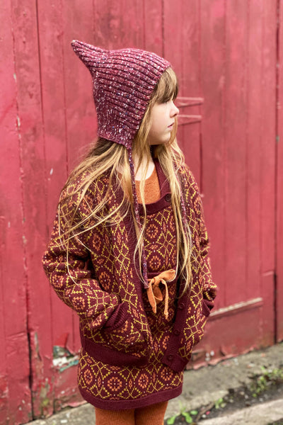 Tylwyth Teg Bonnet - Berry